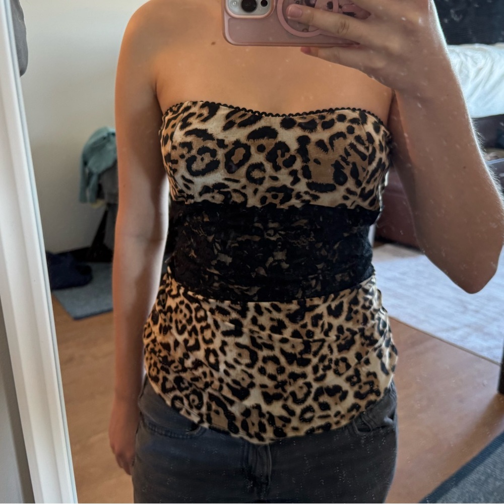 Cheetah Print Tub top with Black Lace.